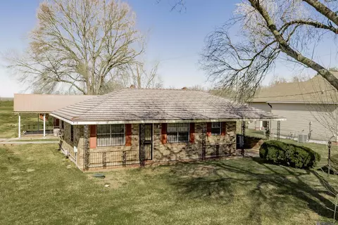 9293 False River Rd, New Roads, LA 70760