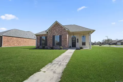 14496 Kelsey Dr, Gonzales, LA 70737