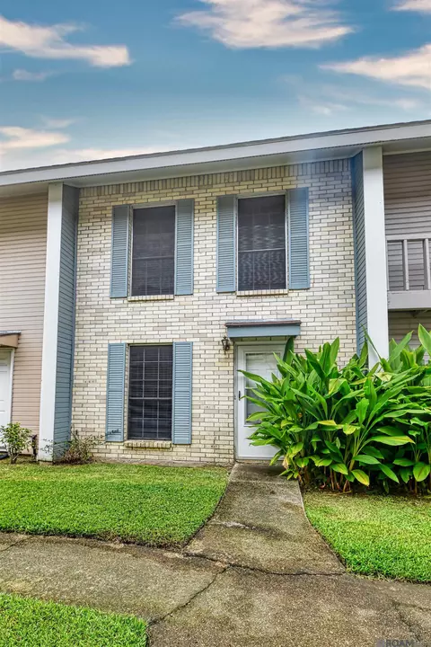 1739 Boulevard De Province # B, Baton Rouge, LA 70816
