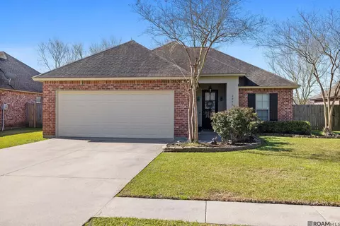 2255 Woodland Ct, Port Allen, LA 70767