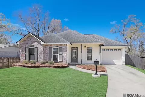 721 Poplar St, Denham Springs, LA 70726