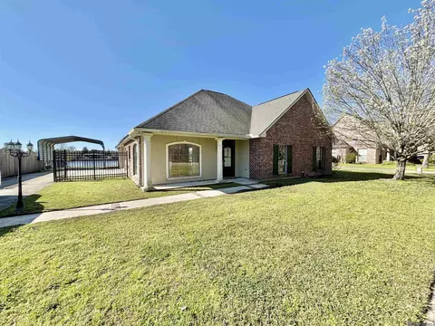 Exterior - 12472 Winter Ridge Dr, Walker, LA 70785 photo 3 of 3
