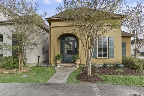14409 Royal Villa Dr, Baton Rouge, LA 70810