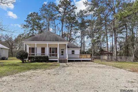 46347 Charles Dr, Hammond, LA 70401