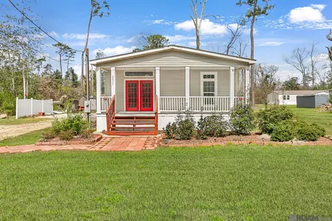 32097 Keila Dr, Springfield, LA 70462