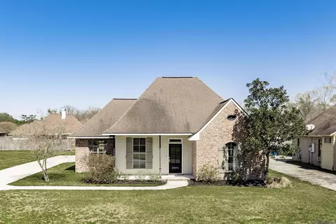 39078 S Angelle Ct, Gonzales, LA 70737