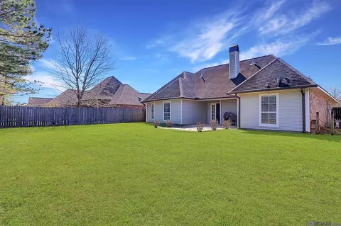 Exterior - 33909 Natures Way, Walker, LA 70785 photo 4 of 4