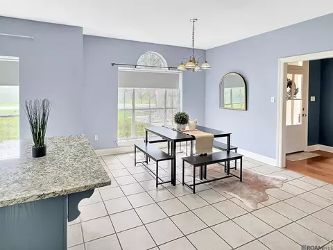 Dining - 33909 Natures Way, Walker, LA 70785 photo 1 of 2