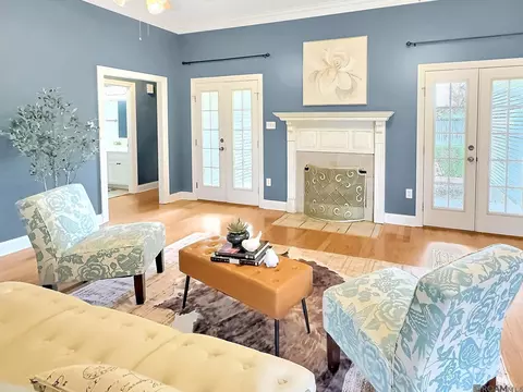 Living - 33909 Natures Way, Walker, LA 70785 photo 1 of 4