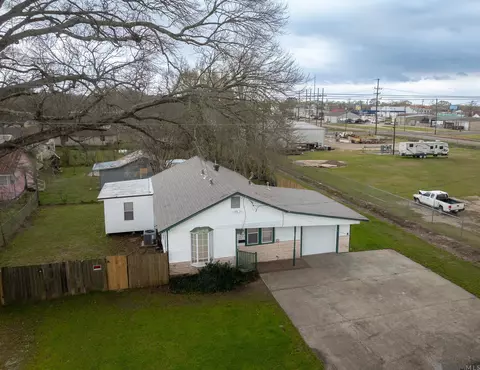 227 E Peach Ave, Eunice, LA 70535 photo 1