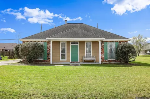 1330 Madewood Dr, Saint Gabriel, LA 70776