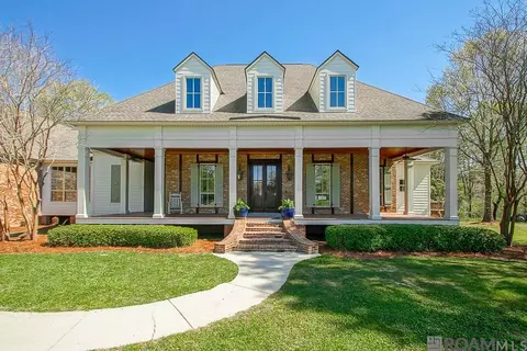 24070 Canyon Rd, Denham Springs, LA 70726