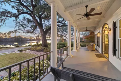 3381 E Lakeshore Dr, Baton Rouge, LA 70808