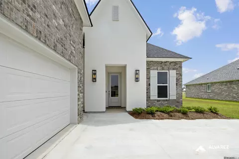 4032 Kelly Lake Ln, Madisonville, LA 70447