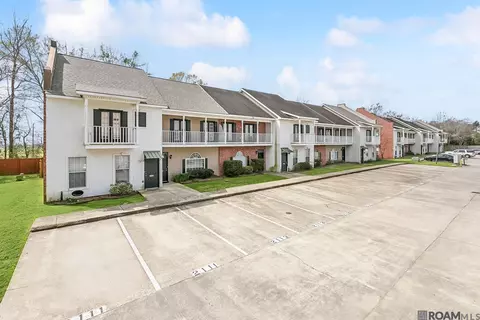2113 Plantation Ln, Baton Rouge, LA 70820