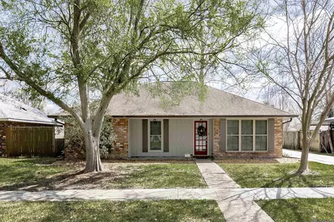 7331 Proxie Dr, Baton Rouge, LA 70817