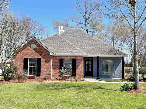 17372 E Autumn Dr, Prairieville, LA 70769