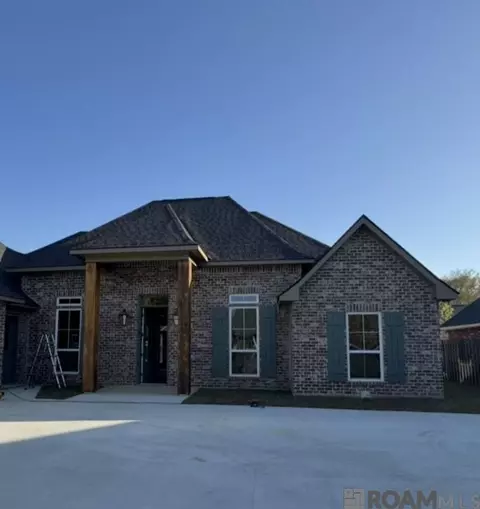 8262 Lafayette St, Denham Springs, LA 70726