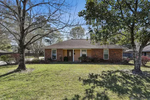 10402 La Jolla Ct, Baton Rouge, LA 70818