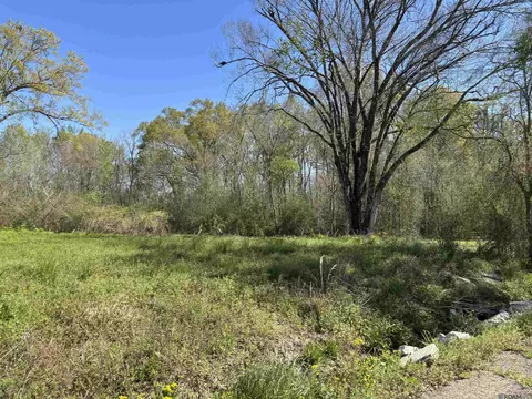 Don Lou Rd, Gonzales, LA 70737