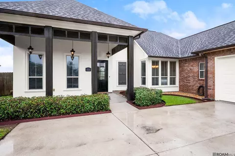 6114 Pelican Crossing Dr, Gonzales, LA 70737