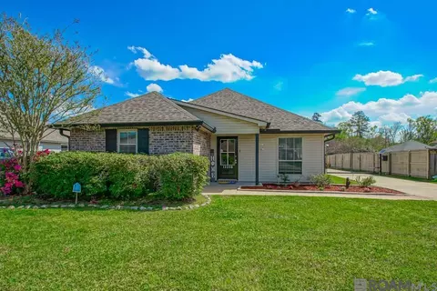 12250 Cottage Hill Dr, Walker, LA 70785
