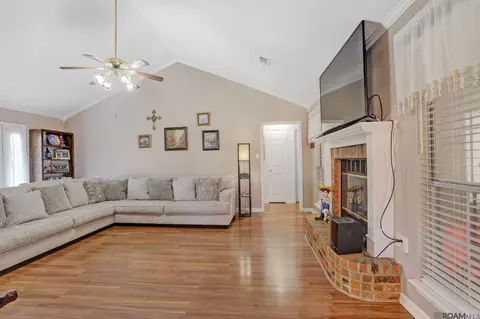 13970 Guy St, Walker, LA 70785 photo 3