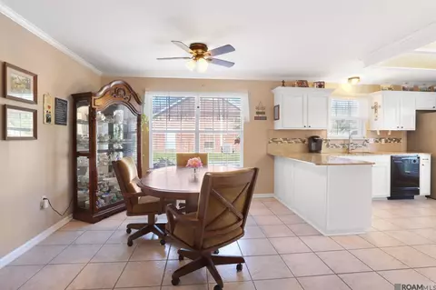 13970 Guy St, Walker, LA 70785 photo 4