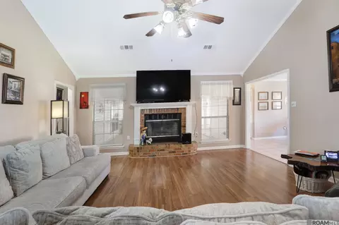 13970 Guy St, Walker, LA 70785 photo 2