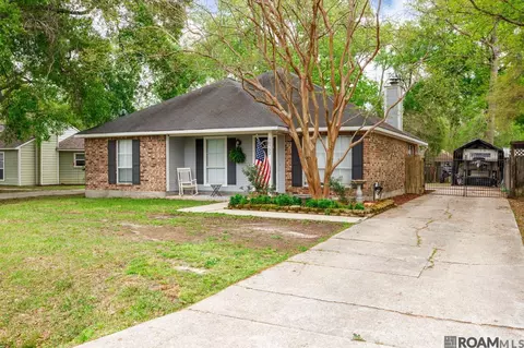 10752 Sugar Pine Dr, Greenwell Springs, LA 70739