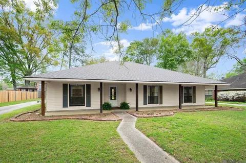 1534 Stoneliegh Dr, Baton Rouge, LA 70808
