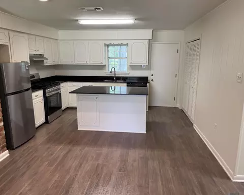 5876062 Delacroix Ave, Plaquemine, LA 70764