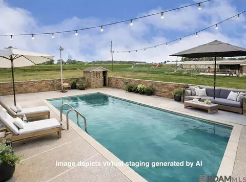 5511 N River Rd, Port Allen, LA 70767