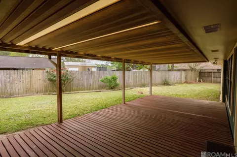 Exterior - 14539 Winslow Dr, Pride, LA 70770 photo 5 of 6