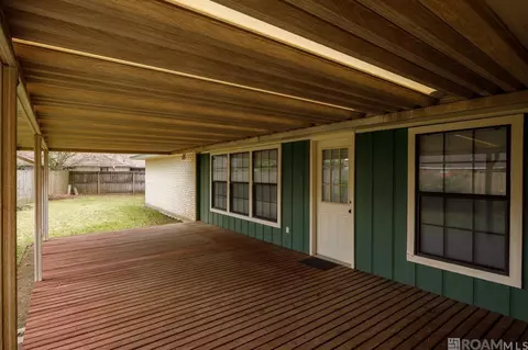Exterior - 14539 Winslow Dr, Pride, LA 70770 photo 4 of 6