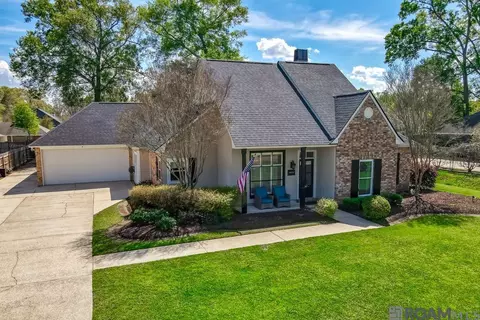 7972 Denham Chase Ave, Denham Springs, LA 70726