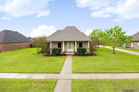 3251 River Landing Dr, Addis, LA 70710