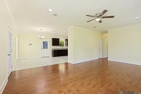 30682 Milton Rd, Walker, LA 70785 photo 5