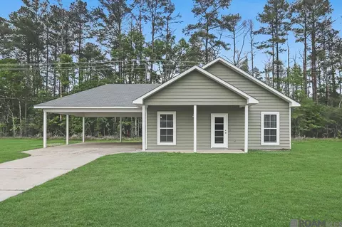 30682 Milton Rd, Walker, LA 70785
