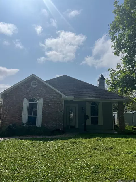 205 Lejeune St, New Roads, LA 70760