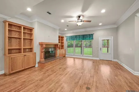 17022 Lavell Rd, Pride, LA 70770 photo 8