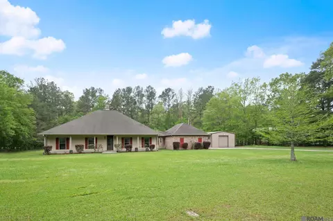17022 Lavell Rd, Pride, LA 70770