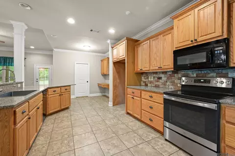 17022 Lavell Rd, Pride, LA 70770 photo 6