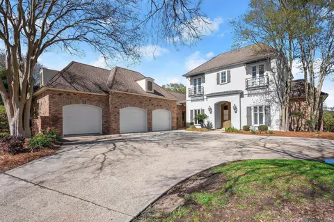 19457 Point O Woods Ct, Baton Rouge, LA 70809