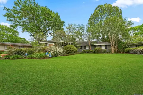 5262 Woodside Dr, Baton Rouge, LA 70808