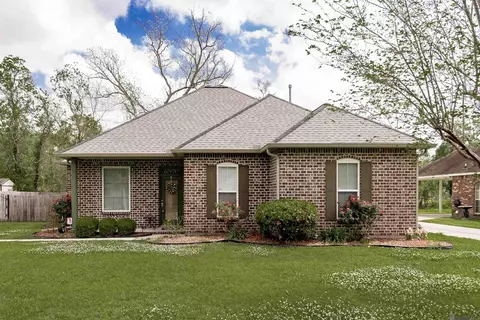 12470 Highland Dr, Geismar, LA 70734
