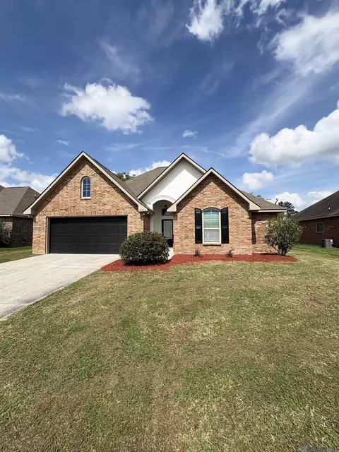 13933 Arbor Walk Dr, Denham Springs, LA 70726