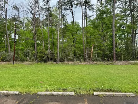 2 La Hwy 43 # -A, Independence, LA 70443