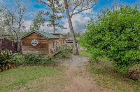 21062 Diversion Canal Rd, Maurepas, LA 70449