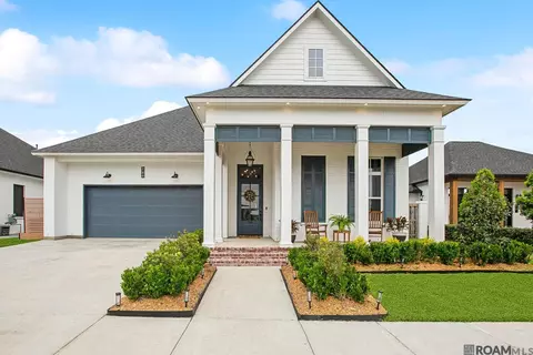 766 Green Oak Dr, Gonzales, LA 70737